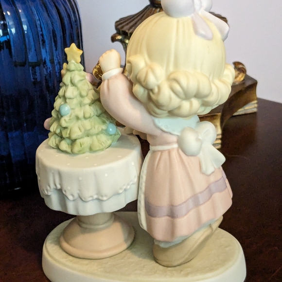 "May Your Days Be Merry And Bright" Precious Moments Figurine. Excellent Conditi - Picture 5 of 9